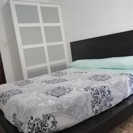 Apartment Piso De 3 Con Salon En El Centro De *